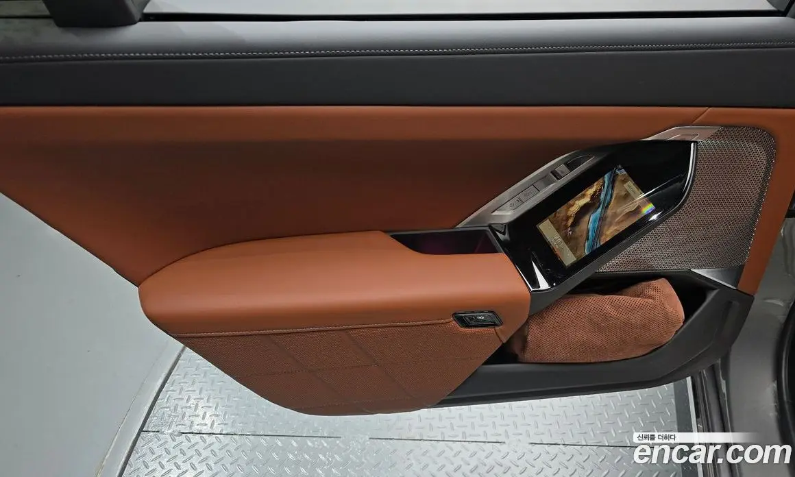 BMW 7 серия 2025 3.0 автомат (гидро), фото 15
