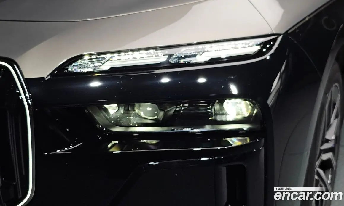 BMW 7 серия 2025 3.0 автомат (гидро), фото 8