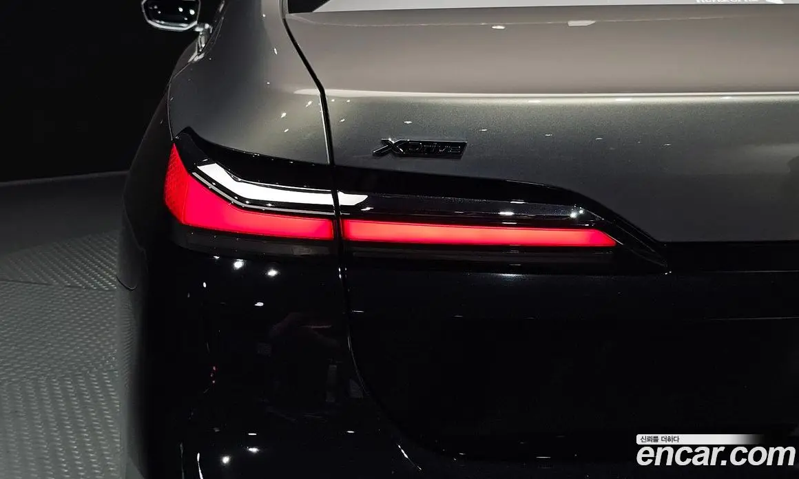 BMW 7 серия 2025 3.0 автомат (гидро), фото 9