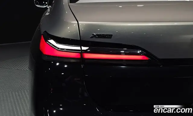 BMW 7 серия 2025 3.0 автомат (гидро), миниатюра 9