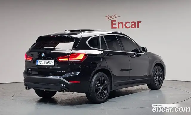 BMW X1 2020 2.0 автомат (гидро), миниатюра 2