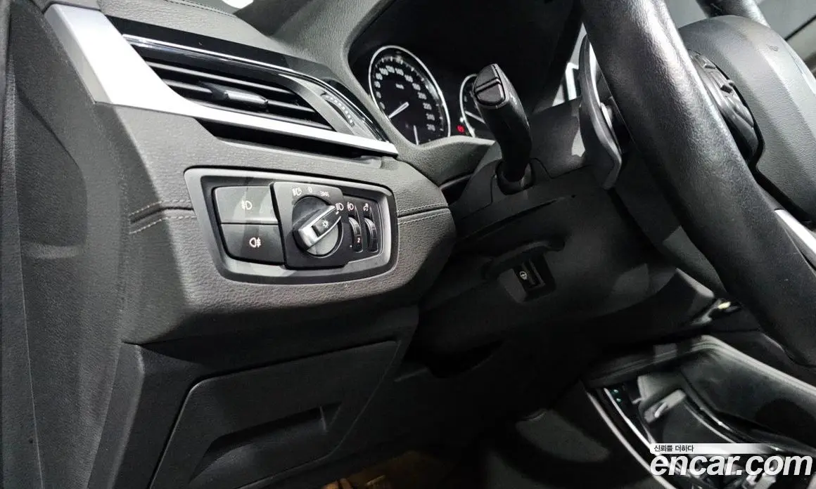 BMW X1 2022 2.0 автомат (гидро), фото 27