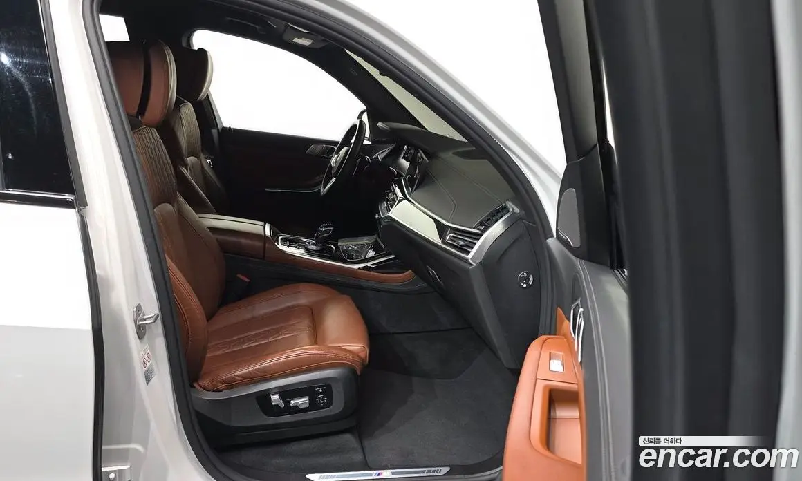 BMW X7 2019 3.0 автомат (гидро), фото 11