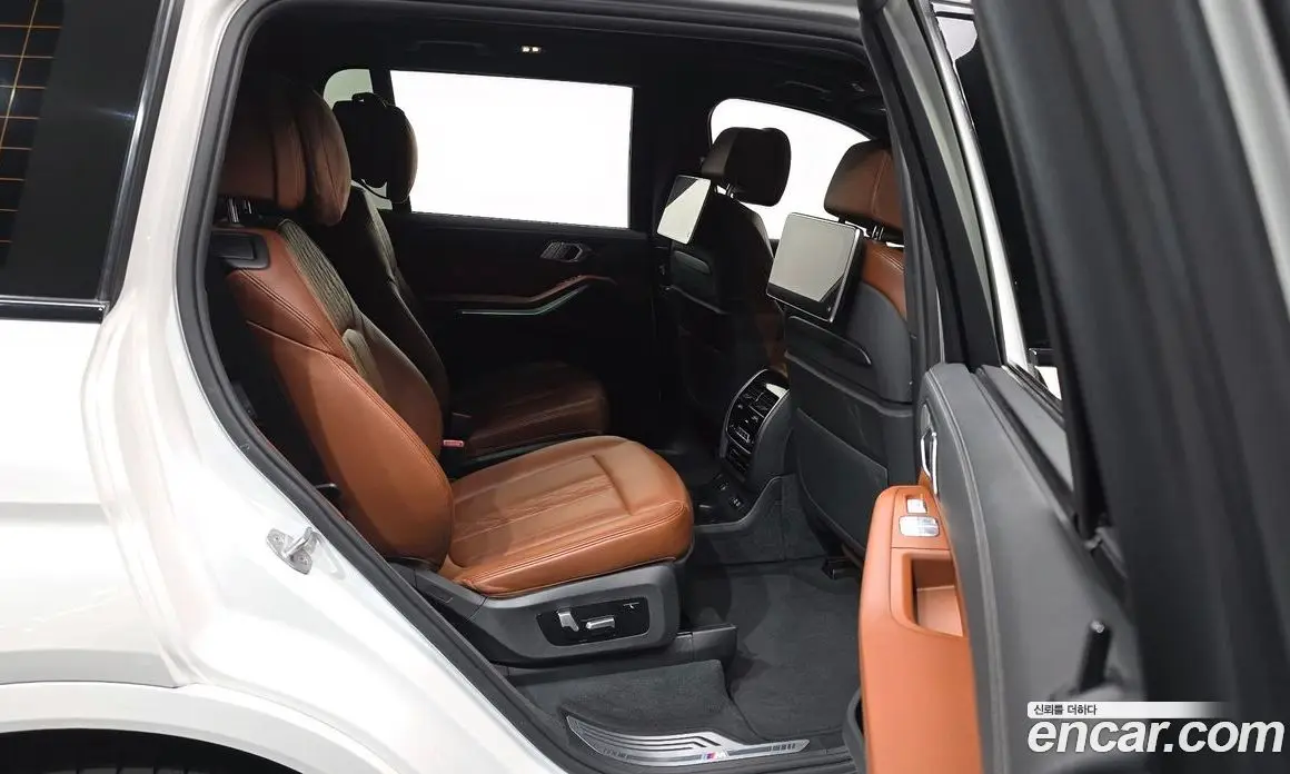BMW X7 2019 3.0 автомат (гидро), фото 12