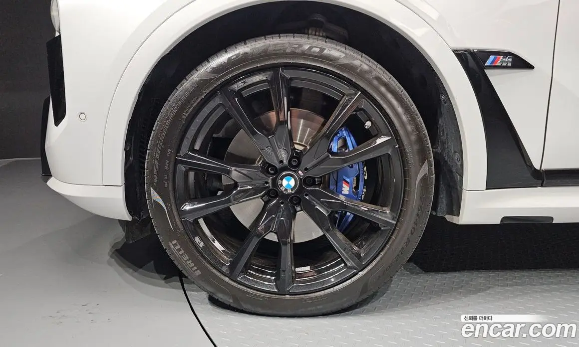 BMW X7 2025 4.4 автомат (гидро), фото 5