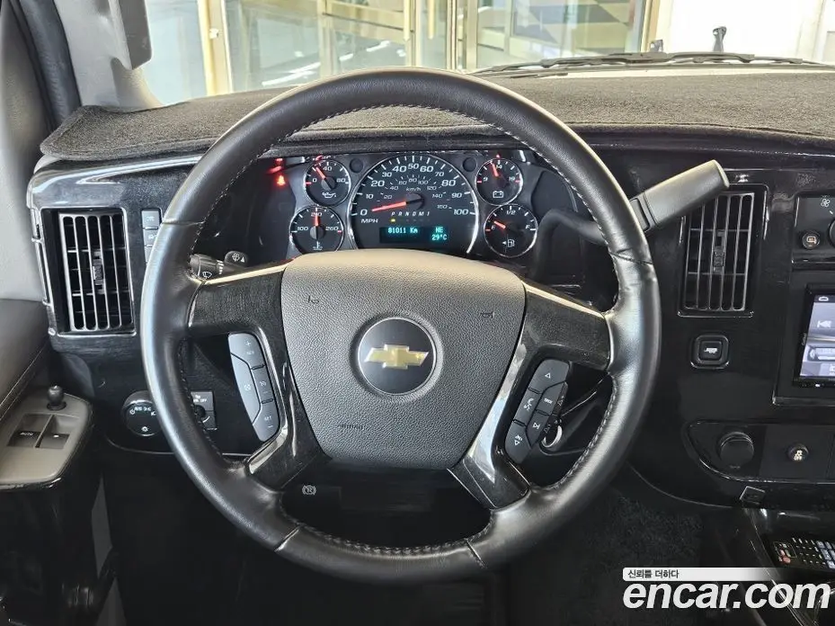 Chevrolet Express Van 2019 6.0 автомат (гидро), фото 11