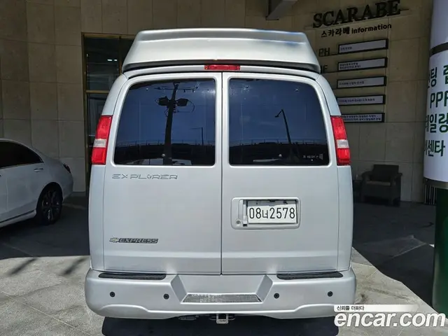 Chevrolet Express Van 2019 6.0 автомат (гидро), миниатюра 4