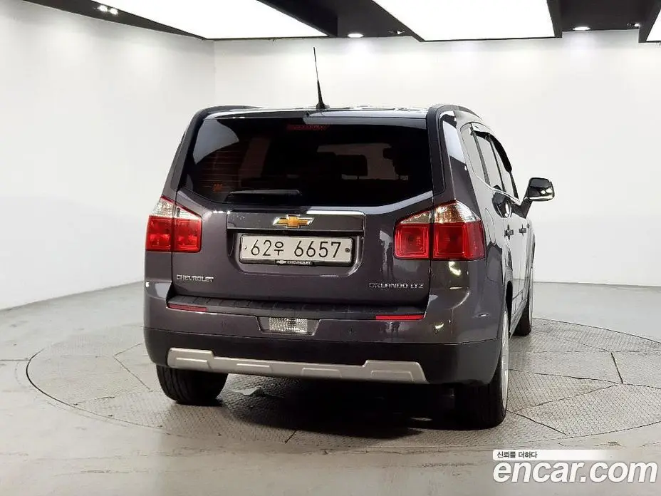Chevrolet Orlando 2011 2.0 автомат (гидро), фото 3