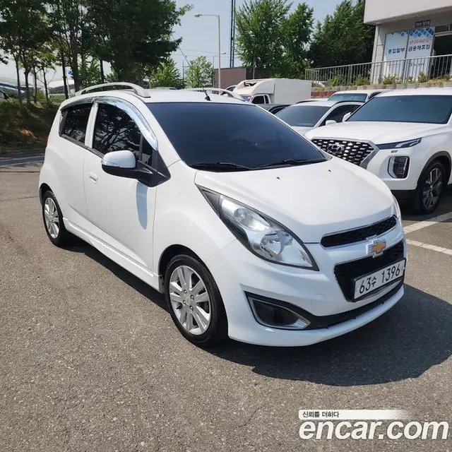 Chevrolet Spark 2014 1.0 автомат (гидро), миниатюра 2