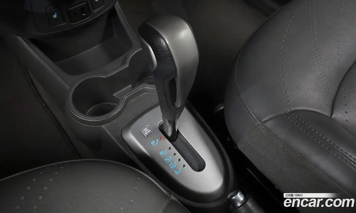 Chevrolet Spark 2015 1.0 автомат (гидро), фото 9