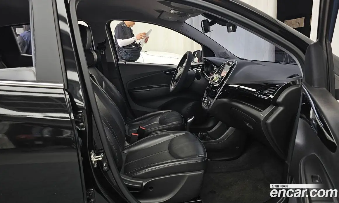 Chevrolet Spark 2016 1.0 автомат (гидро), фото 11