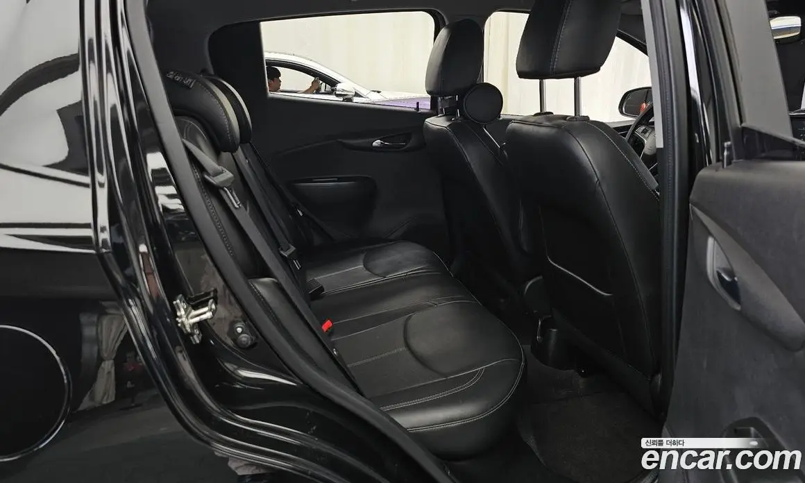 Chevrolet Spark 2016 1.0 автомат (гидро), фото 12