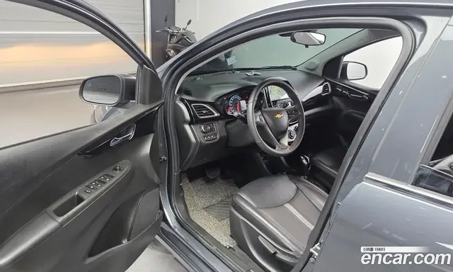 Chevrolet Spark 2021 1.0 автомат (гидро), миниатюра 10