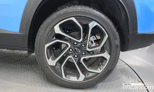 Chevrolet Trax 2023 1.2 автомат (гидро), миниатюра 7