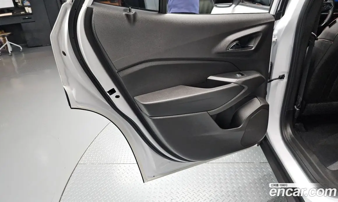 Chevrolet Trax 2024 1.2 автомат (гидро), фото 15