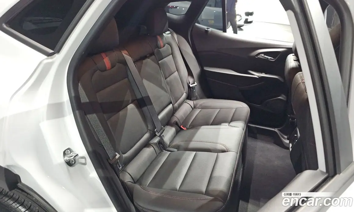 Chevrolet Trax 2024 1.2 автомат (гидро), фото 17
