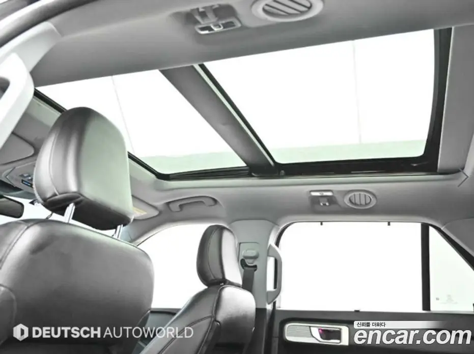 Ford Explorer 2022 2.3 автомат (гидро), фото 18
