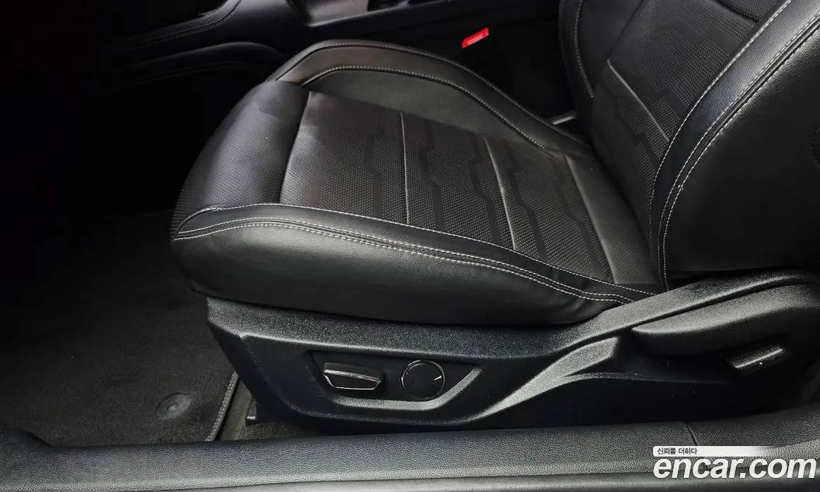 Ford Mustang 2018 5.0 автомат (гидро), фото 30