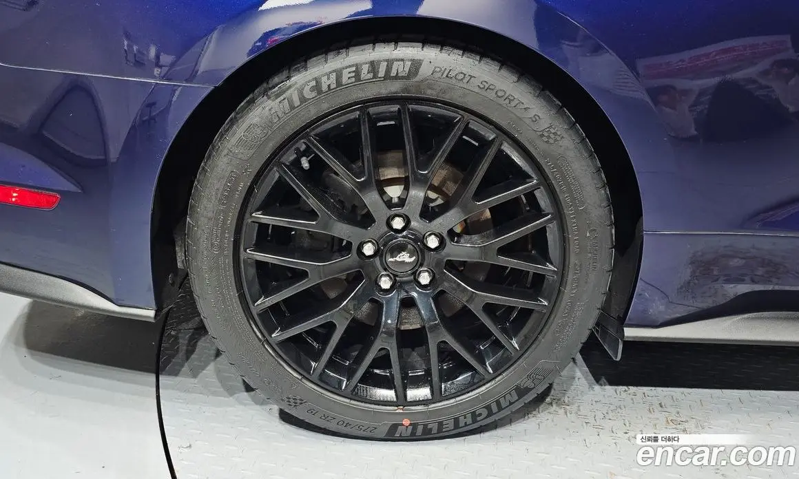 Ford Mustang 2018 5.0 автомат (гидро), фото 5