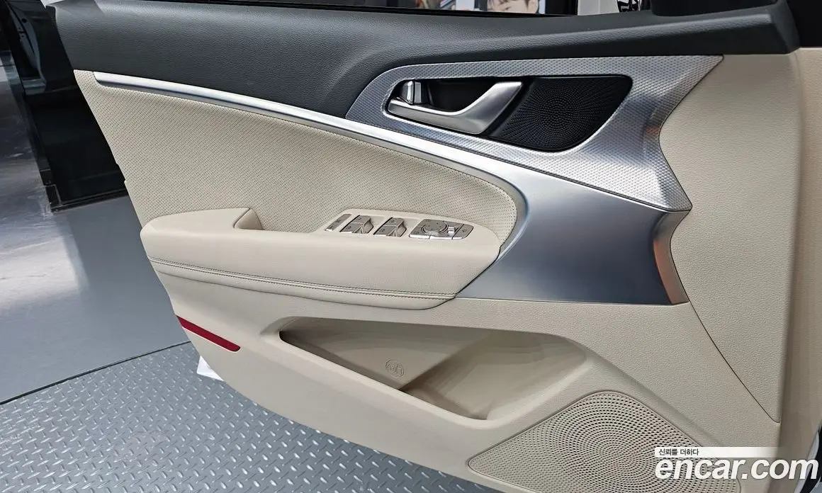 Genesis G70 2022 2.0 автомат (гидро), фото 14