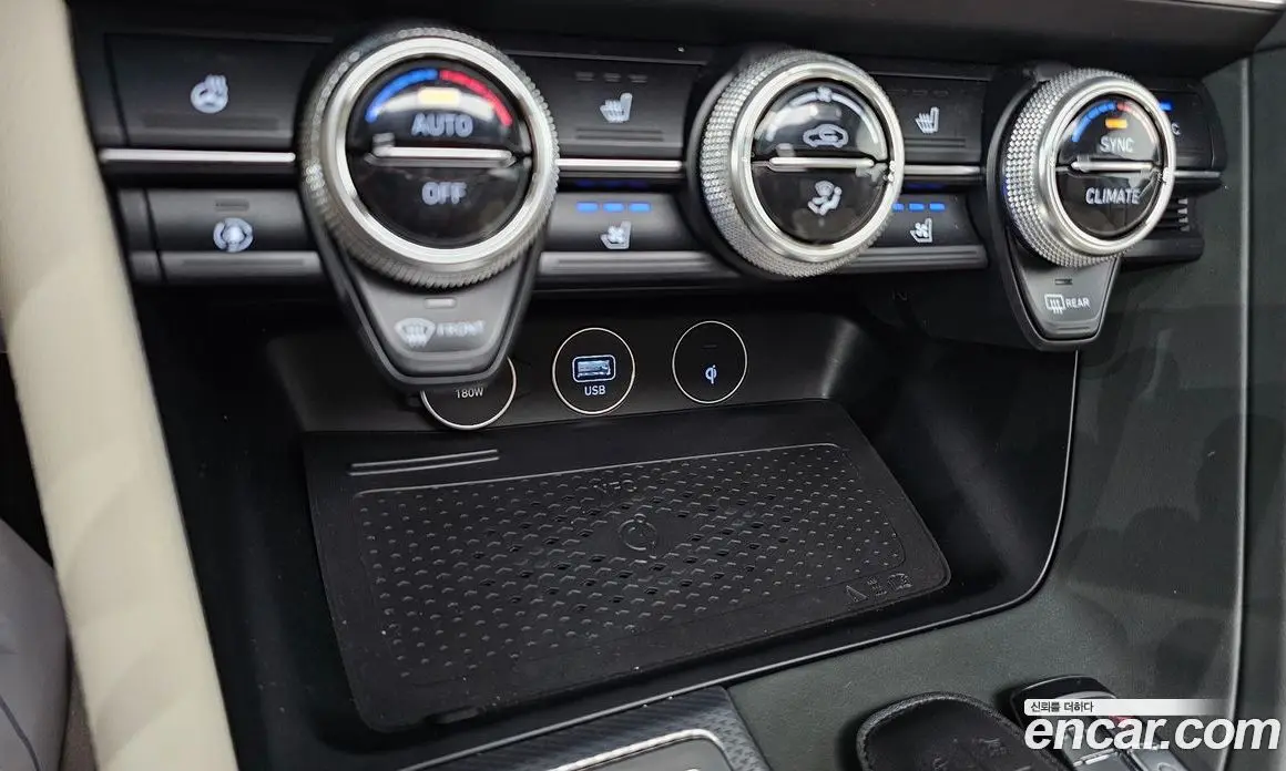 Genesis G70 2022 2.0 автомат (гидро), фото 30