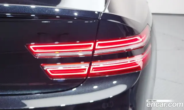 Genesis G80 2025 2.5 автомат (гидро), миниатюра 9