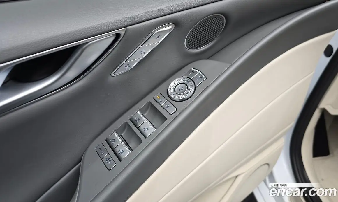 Genesis G80 2025 2.5 автомат (гидро), фото 15