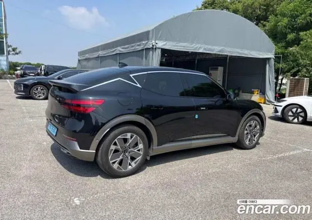 Genesis GV60 2024 0.1 автомат (гидро), миниатюра 12