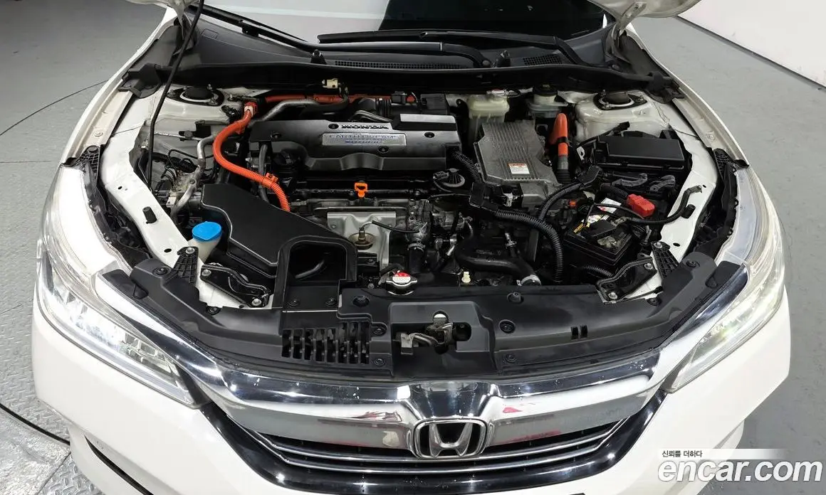 Honda Accord 2017 2.0 автомат (гидро), фото 6