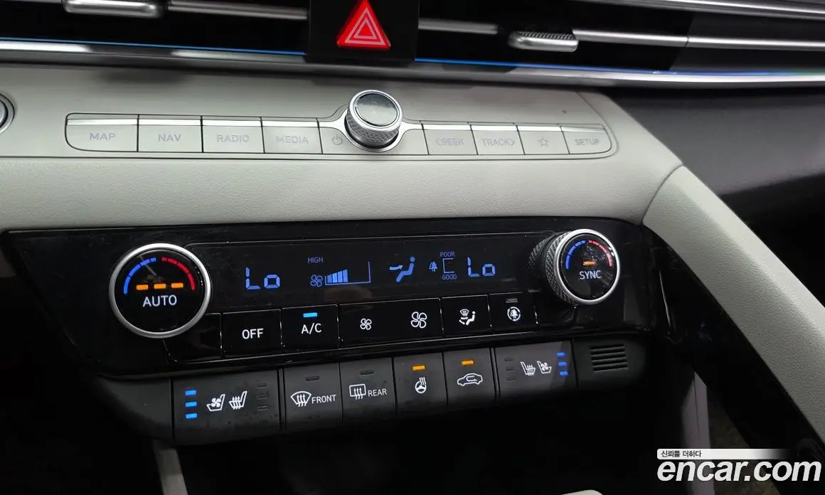 Hyundai Avante 2021 1.6 автомат (гидро), фото 24