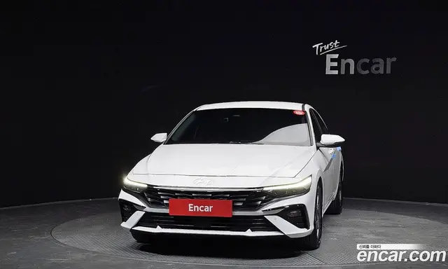 Hyundai Avante 2023 1.6 автомат (гидро), миниатюра 3