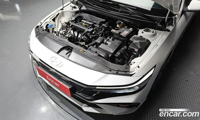 Hyundai Avante 2023 1.6 автомат (гидро), миниатюра 6