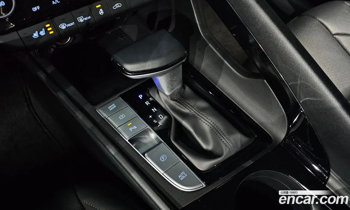 Hyundai Avante 2023 1.6 автомат (гидро), фото 9