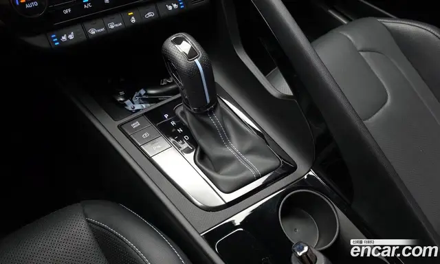 Hyundai Avante 2024 2.0 автомат (гидро), миниатюра 12