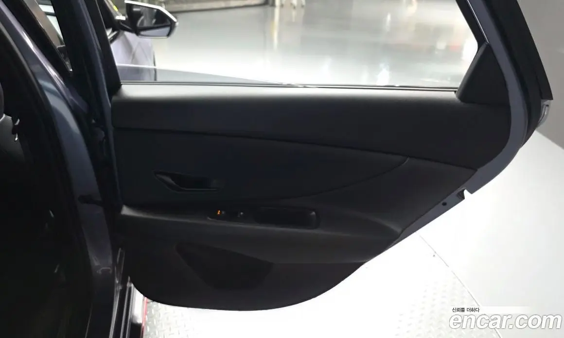 Hyundai Avante 2024 2.0 автомат (гидро), фото 15