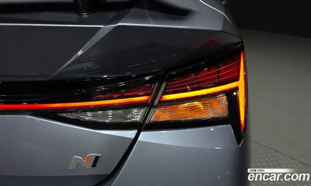 Hyundai Avante 2024 2.0 автомат (гидро), миниатюра 9