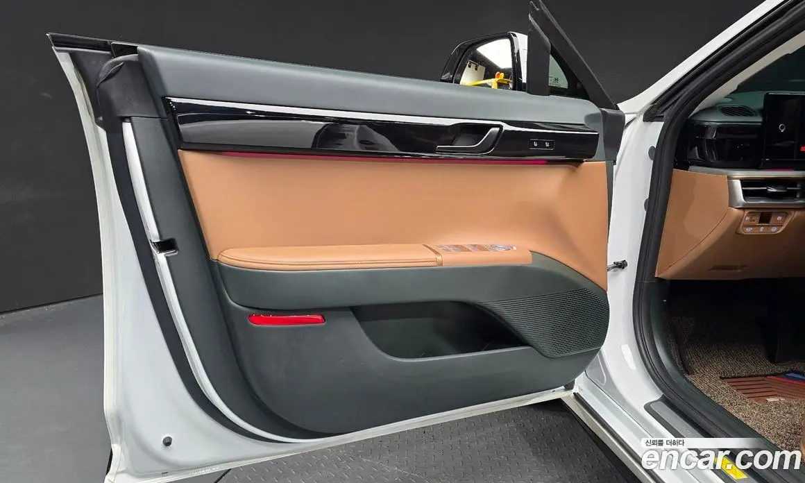 Hyundai Grandeur 2025 1.6 автомат (гидро), фото 13