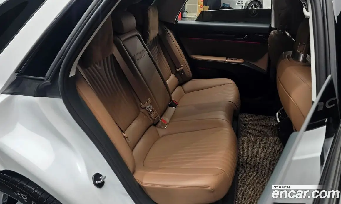 Hyundai Grandeur 2025 1.6 автомат (гидро), фото 15