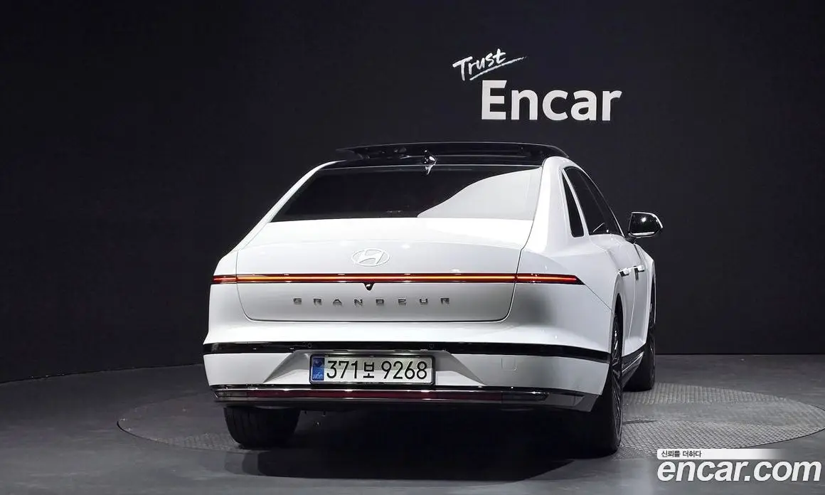 Hyundai Grandeur 2025 1.6 автомат (гидро), фото 3