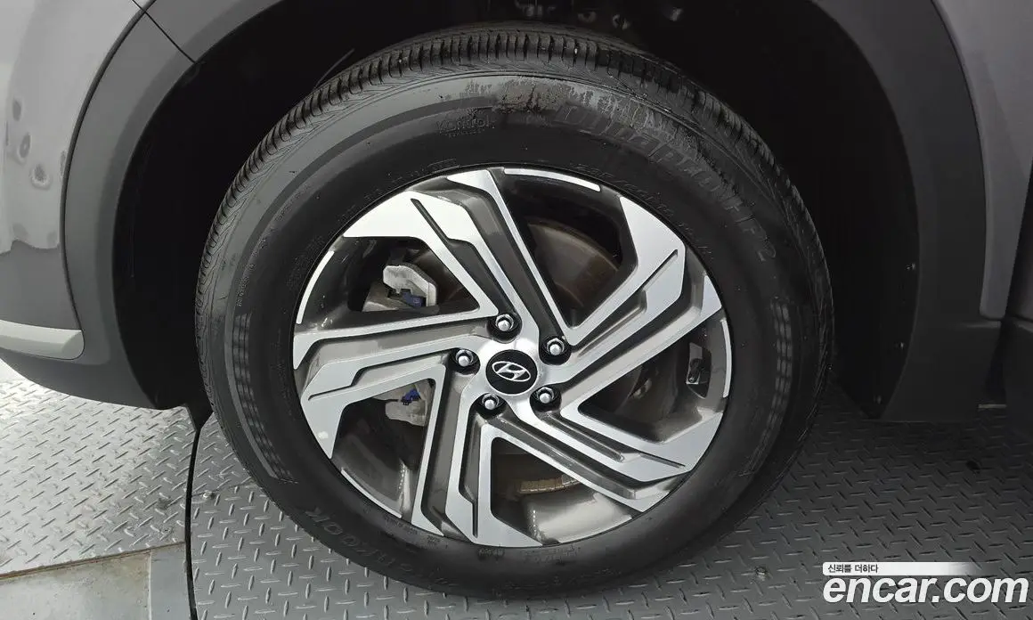Hyundai Santa Fe 2022 2.2 автомат (гидро), фото 5