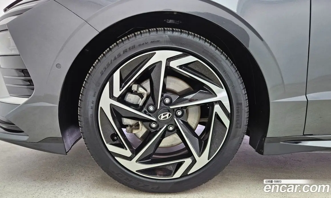 Hyundai Sonata 2023 1.6 автомат (гидро), фото 5