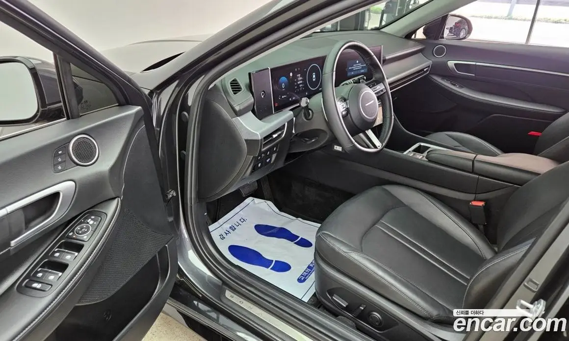 Hyundai Sonata 2023 1.6 автомат (гидро), фото 10