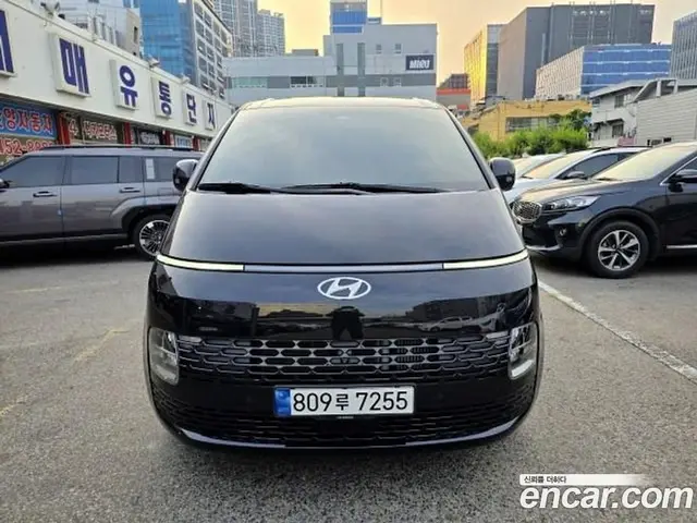 Hyundai Staria 2022 2.2 автомат (гидро), миниатюра 2