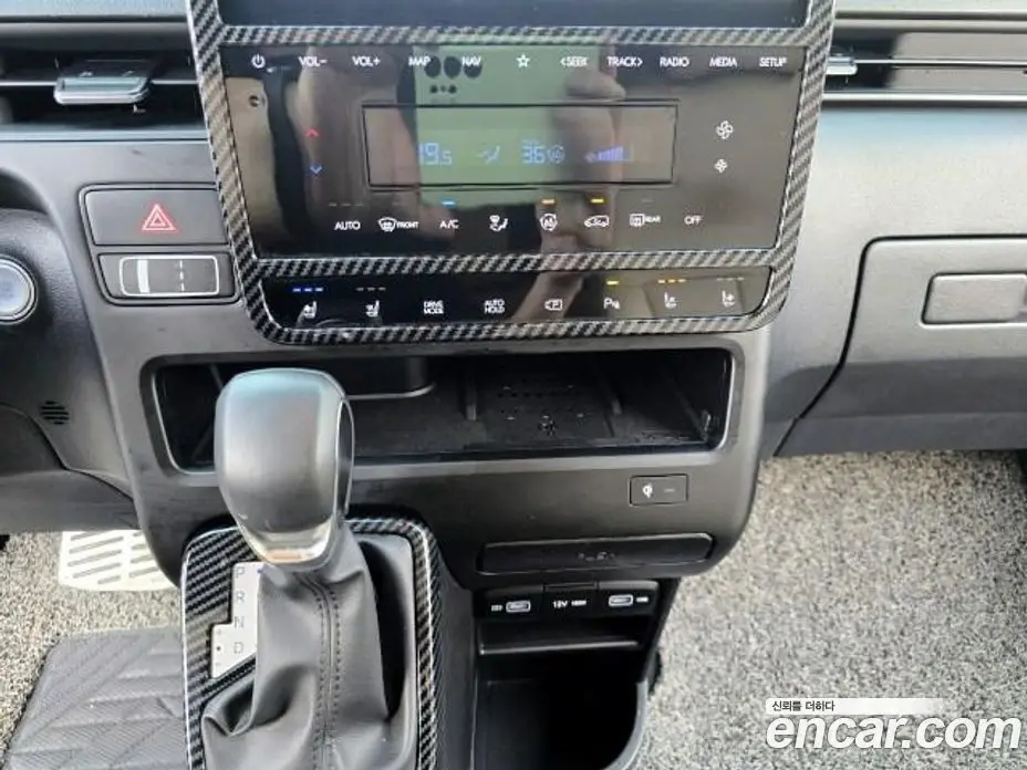 Hyundai Staria 2022 2.2 автомат (гидро), фото 14