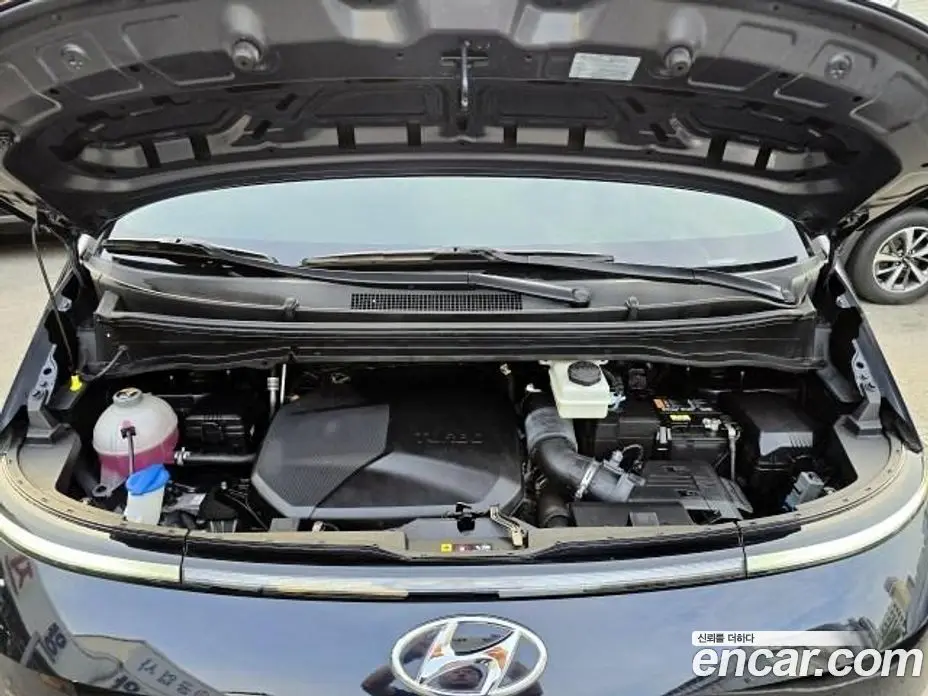 Hyundai Staria 2022 2.2 автомат (гидро), фото 5