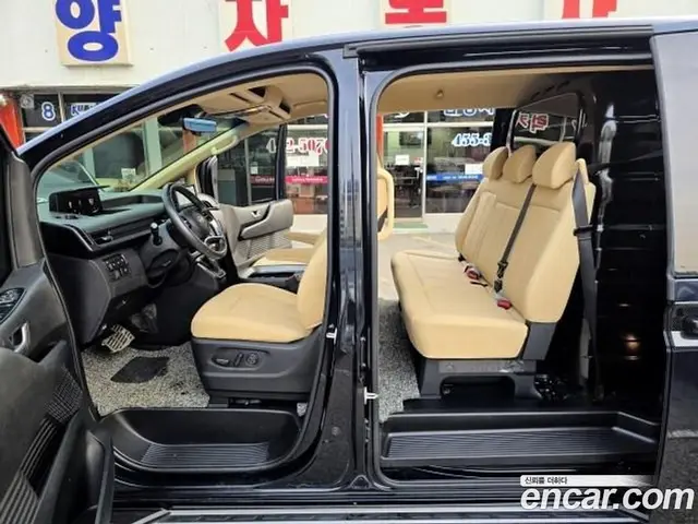 Hyundai Staria 2022 2.2 автомат (гидро), миниатюра 9