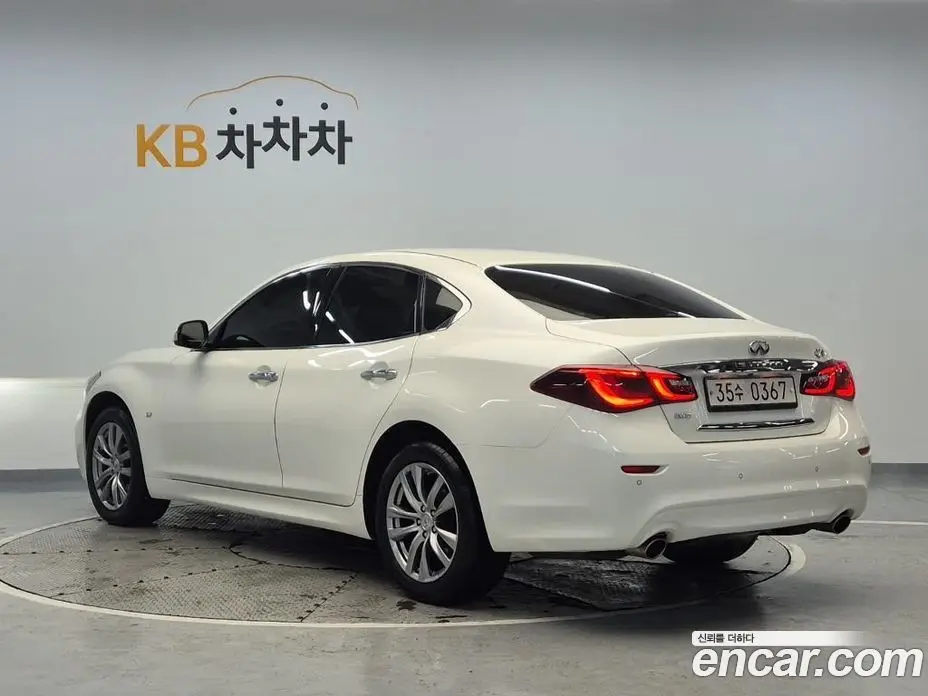 Infiniti Q70 2016 3.7 автомат (гидро), фото 2 Infiniti Q70 2016 3.7 автомат (гидро), фото 2