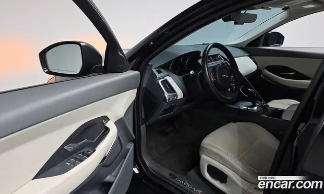 Jaguar E-Pace 2018 2.0 автомат (гидро), миниатюра 12