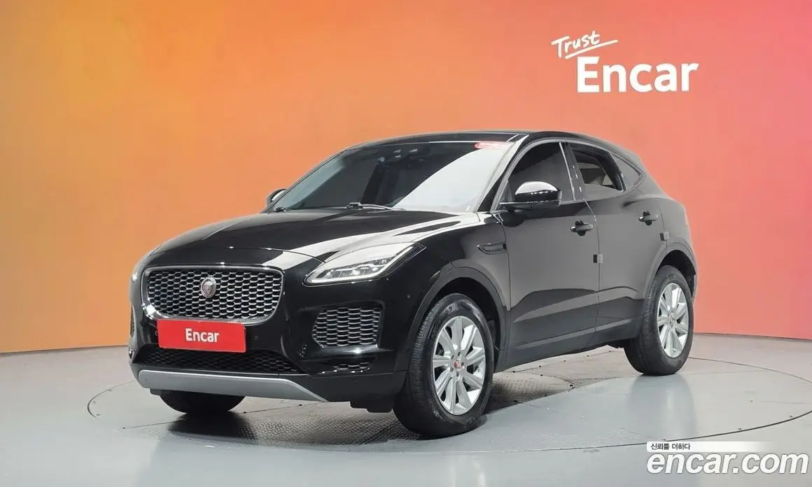 Jaguar E-Pace 2018 2.0 автомат (гидро), фото 33 Jaguar E-Pace 2018 2.0 автомат (гидро), фото 33