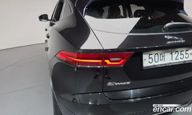 Jaguar E-Pace 2018 2.0 автомат (гидро), миниатюра 8 Jaguar E-Pace 2018 2.0 автомат (гидро), миниатюра 8